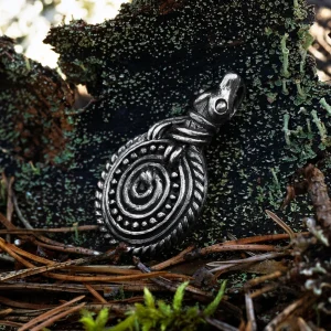 Hängsmycke, Nidhöggr, Silver
