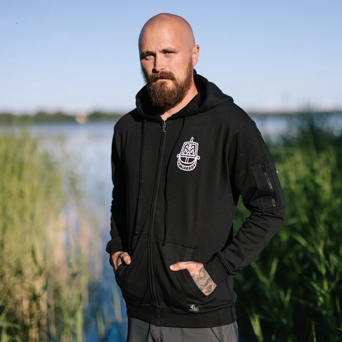 Premium Zip Hoodie, Runskepp, Svart - Bild 2