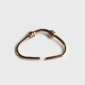 Triangulär hängring, Brons