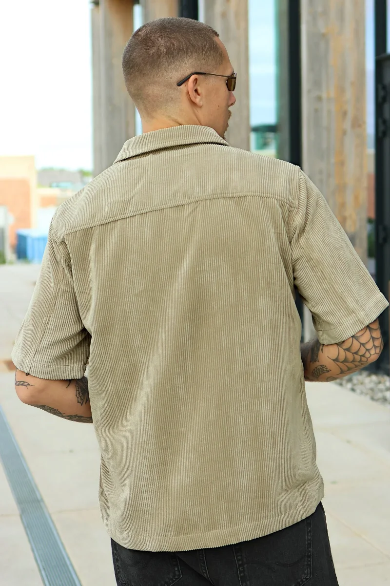 Only & Sons Tile Corduroy 0111 SS Shirt Chinchilla - Bild 5