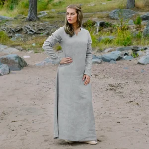 Vikingaklänning, Linne